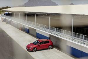 Volkswagen Golf GTI 2020 года  (WW)